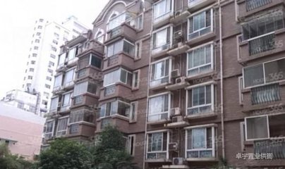 新街口地鐵口大街 金鷹旁 石鼓路電梯大平層4房三開(kāi)間朝陽(yáng)