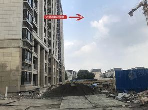 金虹橋80席豪宅預(yù)計10月入市 新房與 釘子戶 為鄰